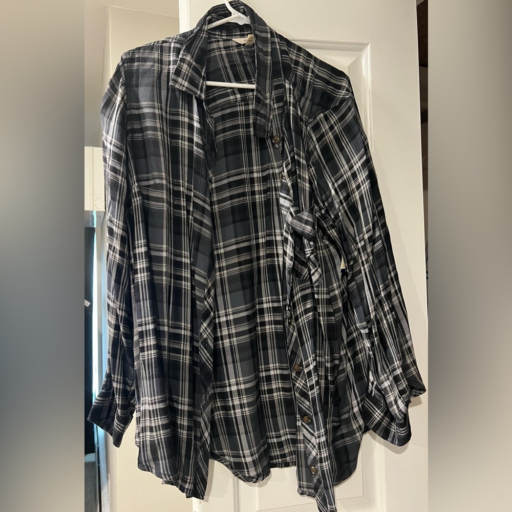 Black and Grey Women's Plaid Button-Up Shirt.